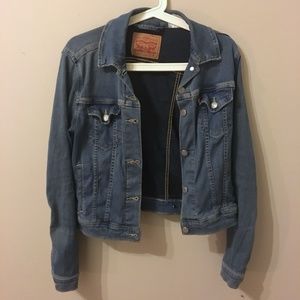 ultra soft levi's denim jacket